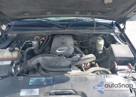 2002 Chevrolet Tahoe K1500 из США, поврежденный, VIN 1GNEK13Z82R260197